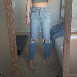 Boyfriend distressed jeans